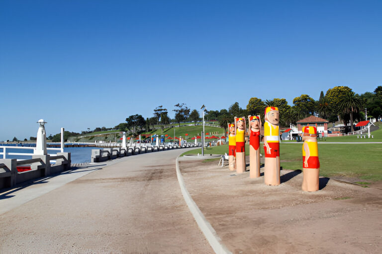 Water Whispers: Weaving Sustainability into the Fabric of Geelong Homes