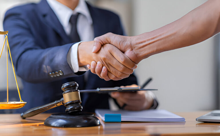 How Personal Injury Attorneys Maximize Compensation for Clients