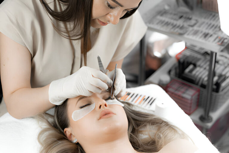 What You Should Know Before Getting Lash Extensions What You Should Know Before Getting Lash Extensions