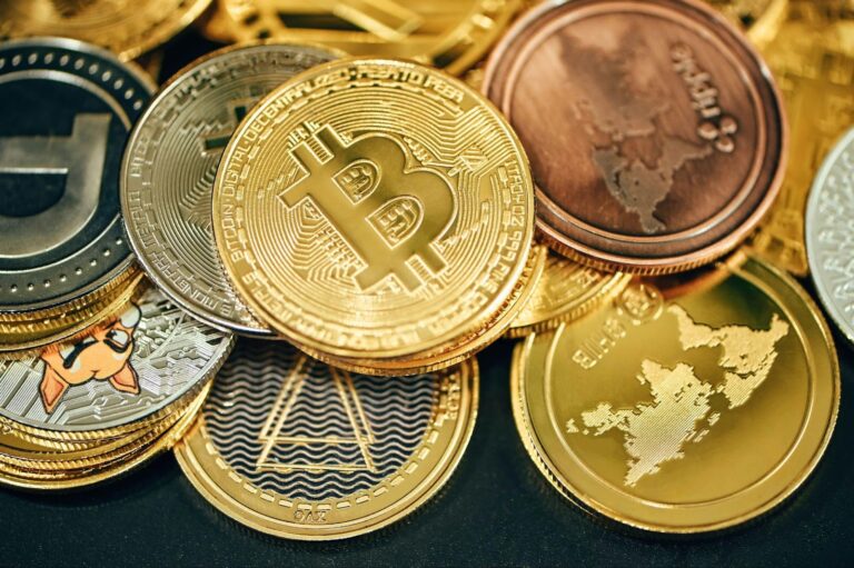 Bitcoin ATMs in Canada: The Bridge between Digital and Physical Currency Bitcoin ATMs