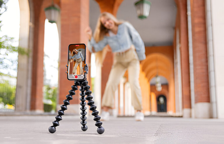 Download Instagram Stories & Reels: Best Tools for Fast Downloads